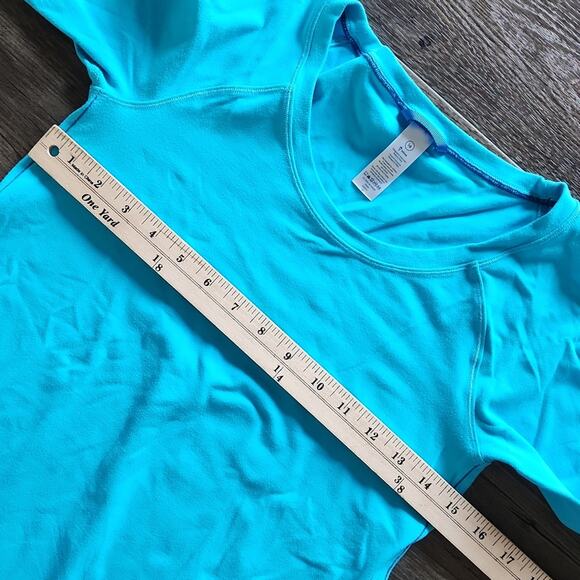 IVIVVA Blue Practice Ready Long Sleeve Tee  Youth 14 - Picture 7 of 9